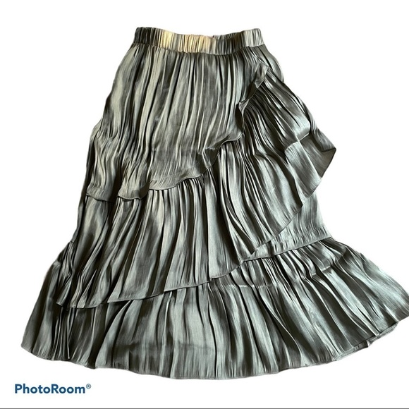 molly bracken Dresses & Skirts - Molly Bracken layered woven skirt NWT